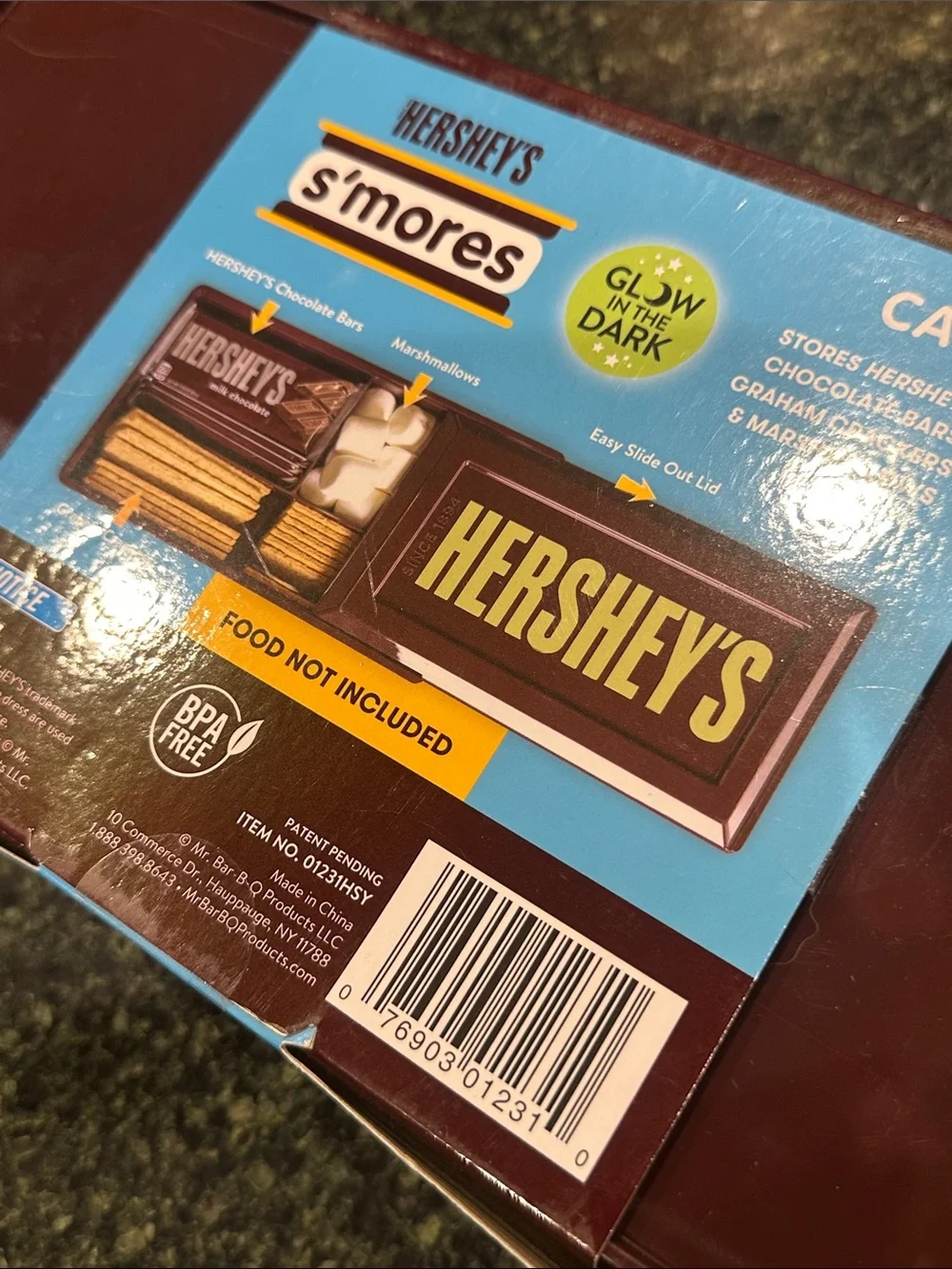 HERSHEYs s’mores caddy glowing the dark camping travel case NEW food storage